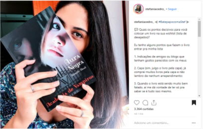 Divulgação de #bookface no instagram de @stefaniacedro